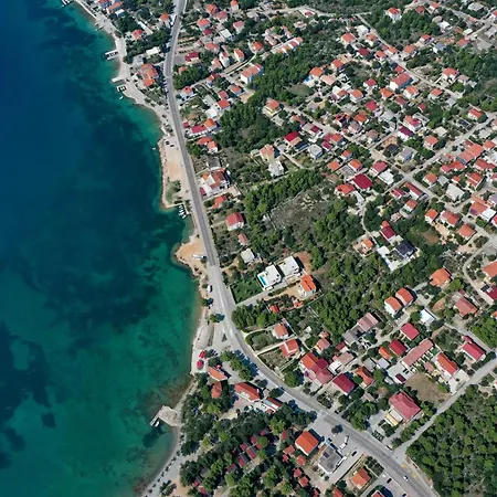 Tinka, No 5 Apartment