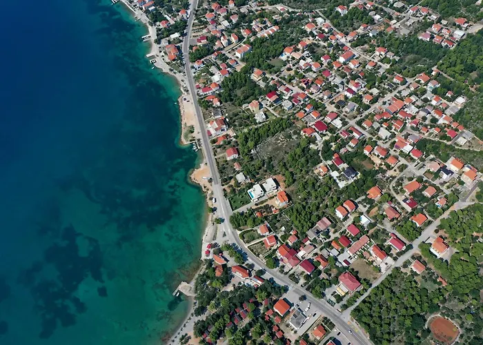 Tinka, No 5 Apartman